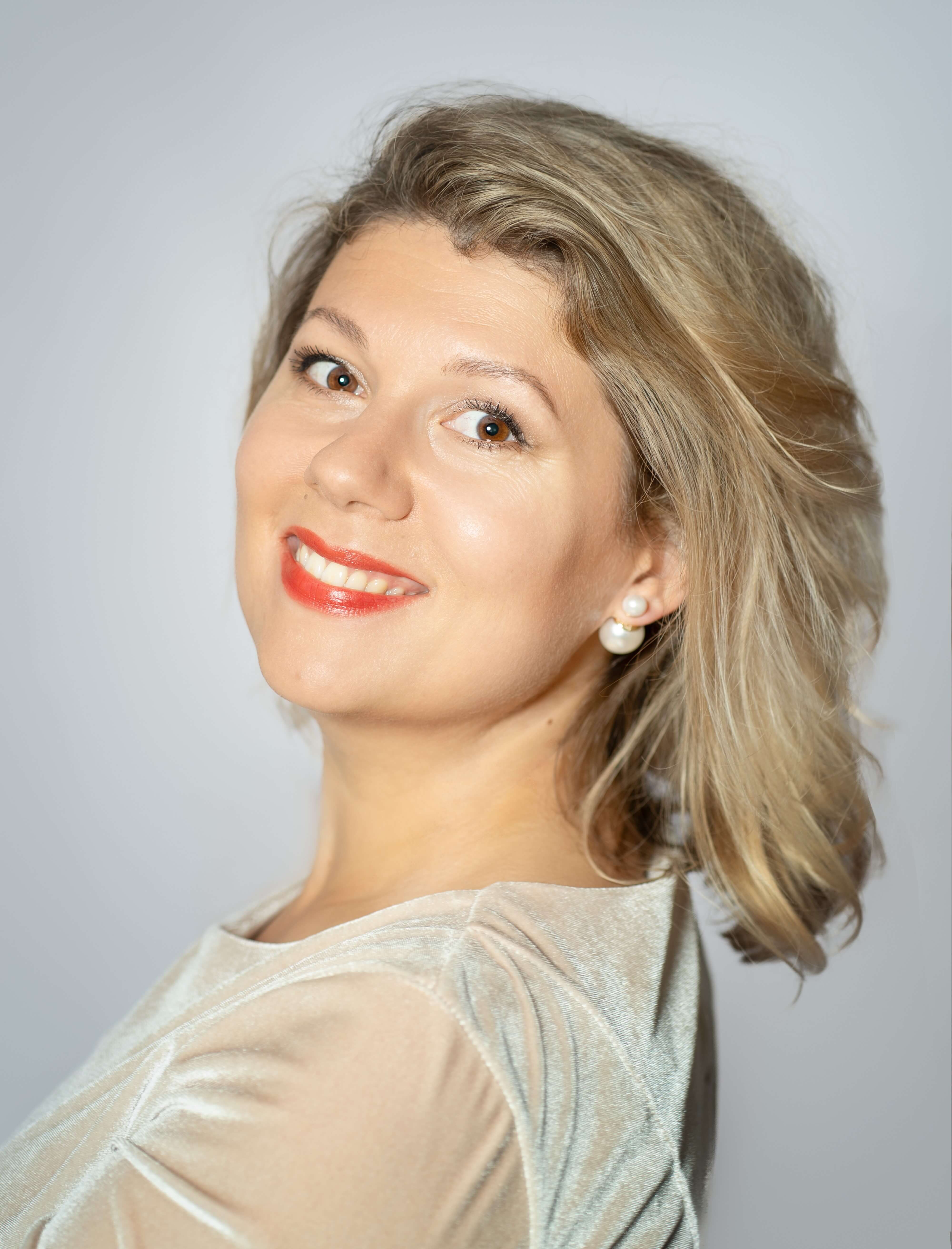 Vera Bogdanchikova, professionelle Konzertpianistin und Kammermusikerin